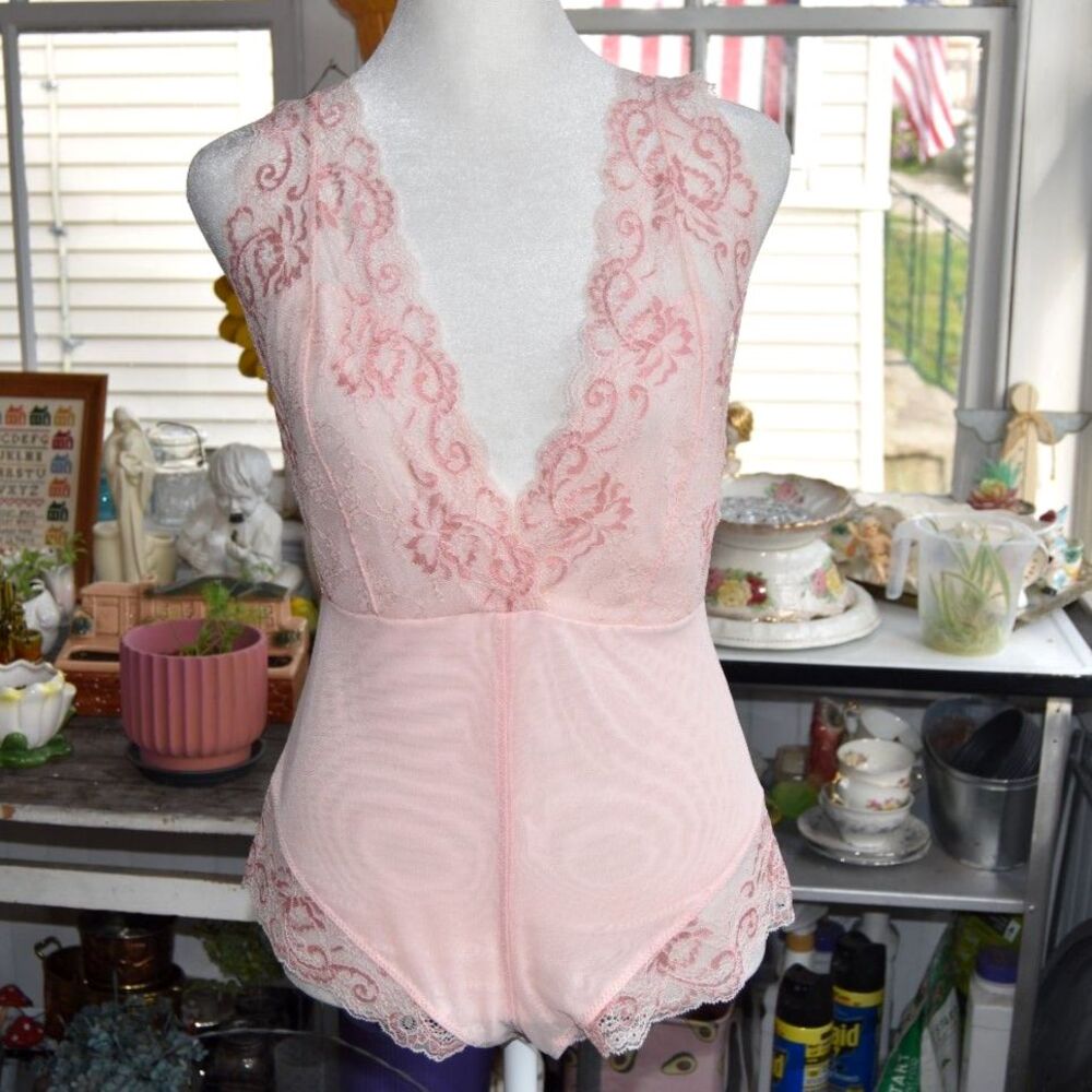 Marilyn Monroe Pink Lace Teddy Bodysuit Romper Lingerie Mesh Sz M